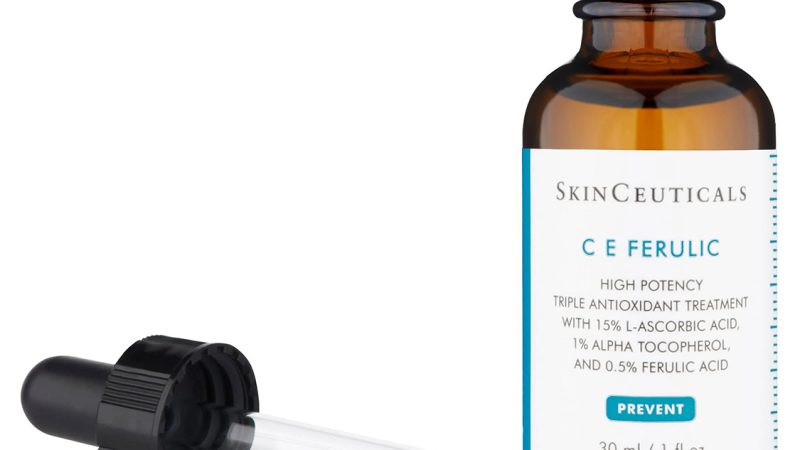 Révéler l’Éclat de la Jeunesse : Guide des Essentiels de Soins Anti-Âge